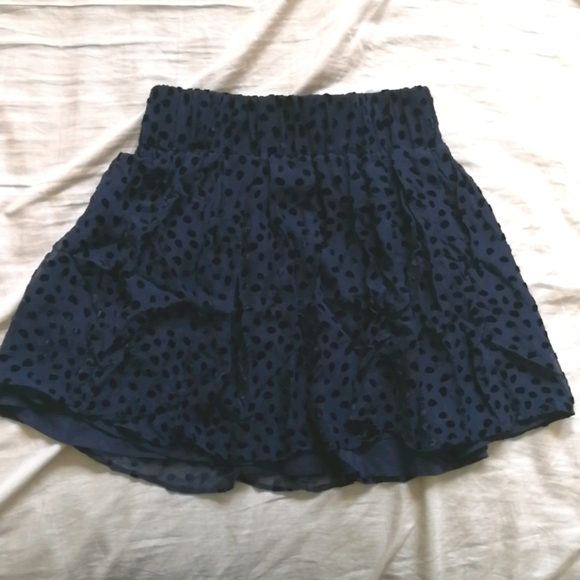 Blue skirt w/ velvet dots - Picture 1 of 5